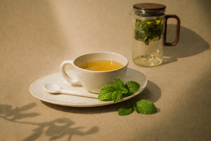 Thé vert à la menthe : bienfaits, recettes et secrets d'infusion